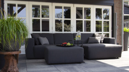 UrbanSofa-Outdoor-stoffen-tuinbanken-Provence-Loungebank-Sunbrelle-Natte-Scoty-Provence-Hocker-Sunbrella-Natte-ScotyBuiten-loungebank-detail-Website.jpg